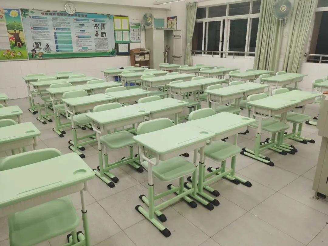 上百所學校選擇祥聚座椅，安全健康學習環(huán)境，助力開學季